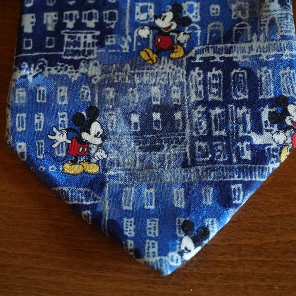 Disney Tie Rack Mickey Mouse Tie - Picture 4 of 7